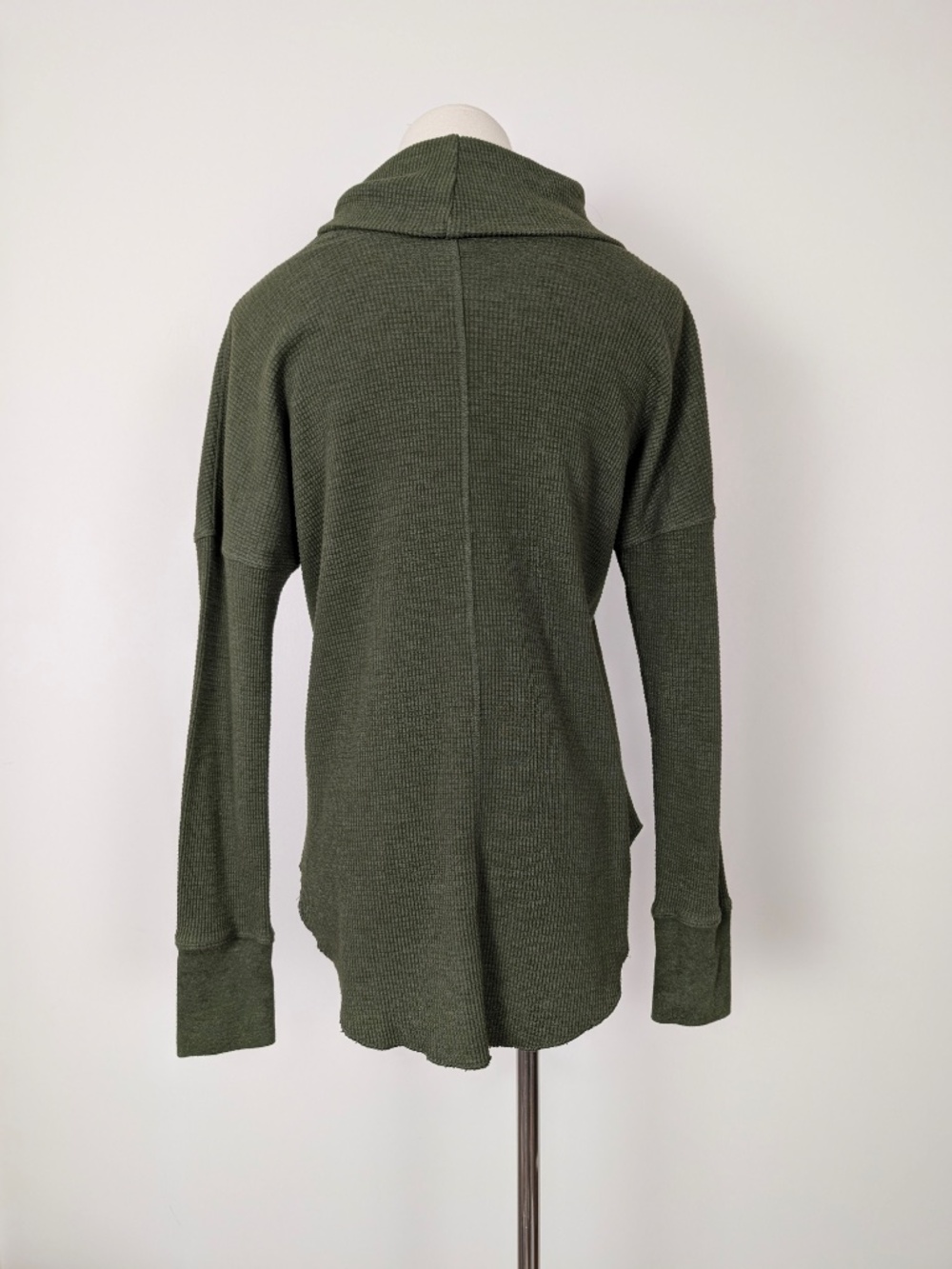 Babaton Green Turtleneck Waffle Size Small Long Sleeve - Picture 12 of 13